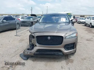 2017 Jaguar F-Pace 35t R-Sport с VIN SADCL2BVXHA067434, выставлен на аукционе IAAI как лот 42057515 с пробегом 101 435 миль миль и . История ставок и продаж доступна на DreamBid. Изображение 12.