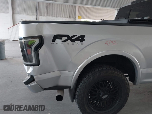 2018 Ford F-150 XL with VIN 1FTFW1E14JFE70076, listed as a IAAI auction lot 42149521 with 54,113 mi miles and . Bid and sale history available at DreamBid. Image 6.