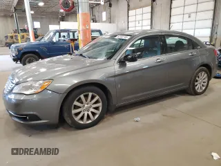 2013 Chrysler 200 Limited with VIN 1C3CCBCG6DN592963, listed as a Copart auction lot 52382745 with 174,074 mi miles and Clean Title. Bid and sale history available at DreamBid. Image 1.