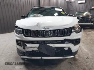 2024 Jeep Compass Limited with VIN 3C4NJDCN2RT173889, listed as a IAAI auction lot 41908615 with 9,823 mi miles and . Bid and sale history available at carsss.com. Image 6.