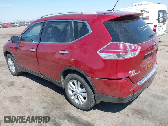 2015 Nissan Rogue SV z VIN 5N1AT2MV6FC764970, wystawiony jako IAAI lot #42093076 z przebiegiem 110 811 mil mil oraz . Historia ofert i sprzedaży dostępna na DreamBid. Obrazek 3.