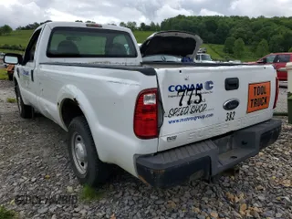 2008 Ford F-250 XL z VIN 1FTNF20508EB07382, wystawiony jako IAAI lot #42521031 z przebiegiem 123 755 mil mil oraz . Historia ofert i sprzedaży dostępna na DreamBid. Obrazek 26.