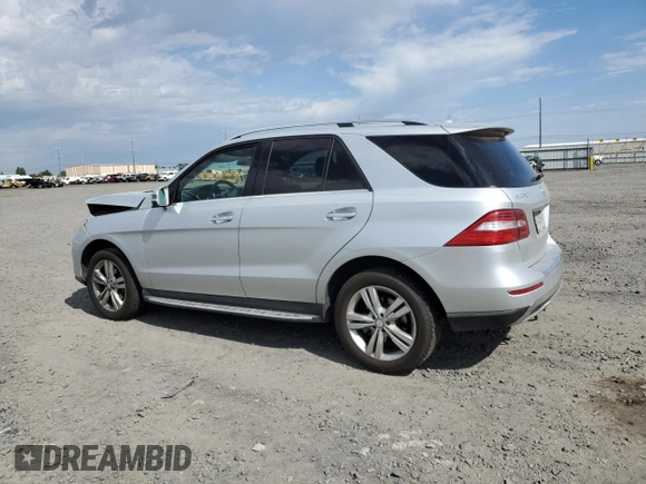 2015 Mercedes-Benz M 350 z VIN 4JGDA5HB1FA532065, wystawiony jako Copart lot #58346535 z przebiegiem 148 010 mil mil oraz Szkoda całkowita • Salvage title. Historia ofert i sprzedaży dostępna na DreamBid. Obrazek 2.