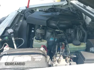 2000 Ford Explorer XLT z VIN 1FMZU63E9YZB78272, wystawiony jako IAAI lot #43228286 z przebiegiem 100 687 mil mil oraz . Historia ofert i sprzedaży dostępna na DreamBid. Obrazek 20.