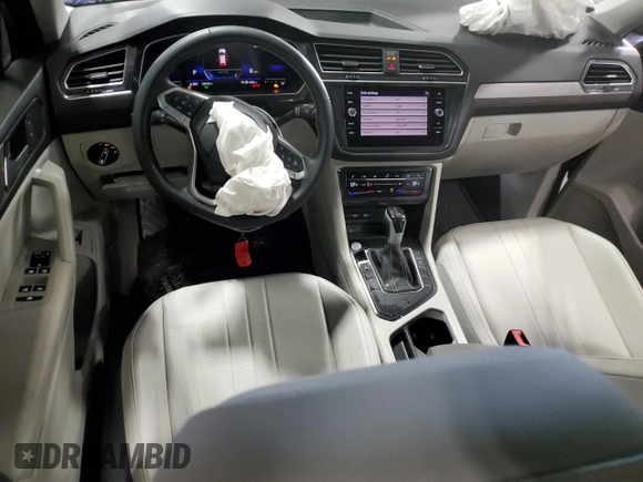 2024 Volkswagen Tiguan SE с VIN 3VVNB7AX8RM038446, выставлен на аукционе Copart как лот 58329315 с пробегом 18 510 миль миль и Списание • Salvage title. История ставок и продаж доступна на DreamBid. Изображение 8.