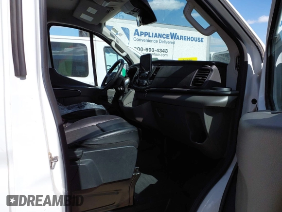 2020 Ford Transit Cargo with VIN 1FTYE1YG7LKB68822, listed as a IAAI auction lot 41798263 with 79,896 mi miles and . Bid and sale history available at DreamBid. Image 5.