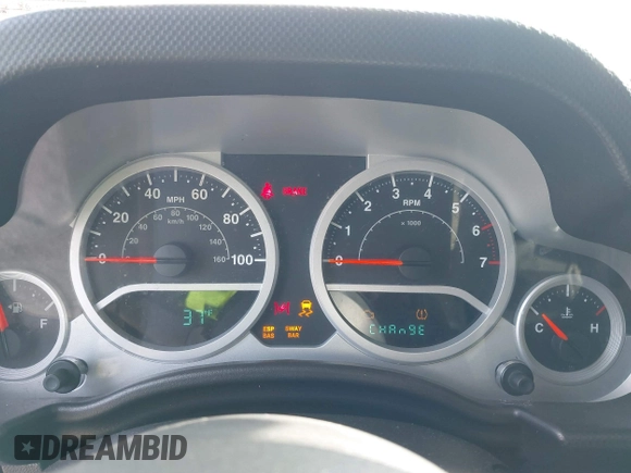 2008 Jeep Wrangler Unlimited Rubicon with VIN 1J8GA691X8L641959, listed as a IAAI auction lot 41586564 with 174,886 mi miles and . Bid and sale history available at DreamBid. Image 7.