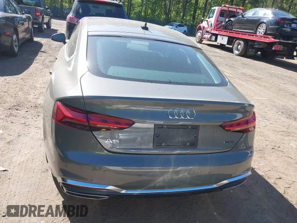 2024 Audi A5 Sportback S line Premium Plus z VIN WAUFACF52RA050222, wystawiony jako IAAI lot #42135082 z przebiegiem 36 607 mil mil oraz . Historia ofert i sprzedaży dostępna na DreamBid. Obrazek 17.