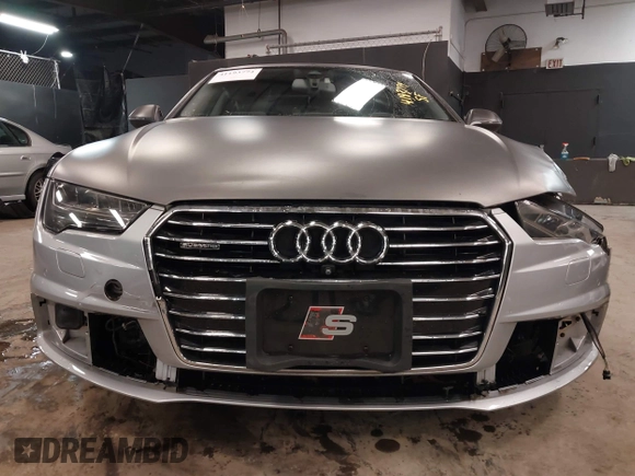2018 Audi A7 Prestige with VIN WAU23AFC4JN034435, listed as a IAAI auction lot 41193774 with 61,833 mi miles. Bid and sale history available at carsss.com. Image 12.