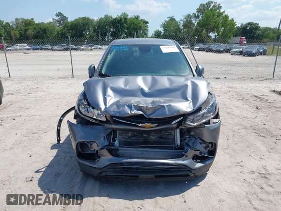 2020 Chevrolet Trax LS z VIN 3GNCJKSB0LL317005, wystawiony jako IAAI lot #39249708 z przebiegiem 59 860 mil mil oraz . Historia ofert i sprzedaży dostępna na DreamBid. Obrazek 12.