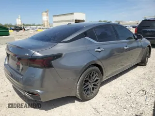 2019 Nissan Altima 2.5 SV with VIN 1N4BL4DV3KC111209, listed as a Copart auction lot 53860235 with 128,037 mi miles and Clean Title. Bid and sale history available at carsss.com. Image 3.