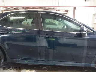 2021 Toyota Camry SE Nightshade with VIN 4T1T11AK8MU480461, listed as a IAAI auction lot 41542461 with 57,992 mi miles. Bid and sale history available at carsss.com. Image 13.