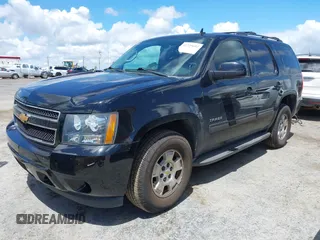 2013 Chevrolet Tahoe LS with VIN 1GNSCAE04DR104790, listed as a IAAI auction lot 42225652 with 119,948 mi miles and . Bid and sale history available at DreamBid. Image 17.