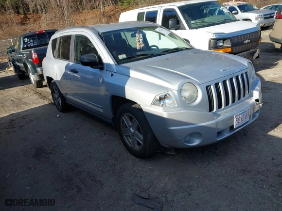 2008 Jeep Compass Sport with VIN 1J8FF47W58D691470, listed as a IAAI auction lot 41251198 with 131,965 mi miles. Bid and sale history available at carsss.com. Image 1.