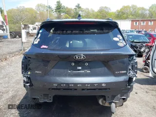 2021 Kia Sorento EX with VIN 5XYRHDLF7MG058307, listed as a IAAI auction lot 42124729 with 81,861 mi miles and . Bid and sale history available at DreamBid. Image 17.