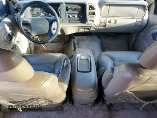 1997 GMC Yukon with VIN 1GKEK13R4VJ752757, listed as a Copart auction lot 75574214 with 251,193 mi miles and Clean Title. Bid and sale history available at carsss.com. Image 8.