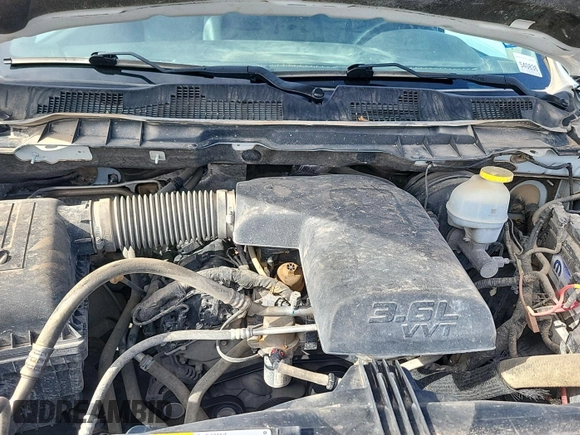 2022 Ram 1500 Tradesman с VIN 3C6RR7KG0NG295501, выставлен на аукционе IAAI как лот 42621107 с пробегом 76 915 миль миль и . История ставок и продаж доступна на DreamBid. Изображение 5.