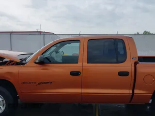 2000 Dodge Dakota Sport с VIN 1B7GL2AX6YS624270, выставлен на аукционе IAAI как лот 42115234 с пробегом 187 410 миль миль и . История ставок и продаж доступна на DreamBid. Изображение 14.
