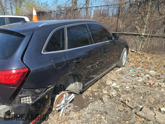 2013 Audi Q5 Premium Plus with VIN WA1LFAFP9DA008422, listed as a IAAI auction lot 42074676 with 154,122 mi miles and . Bid and sale history available at DreamBid. Image 4.