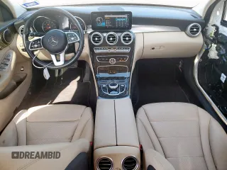 2019 Mercedes-Benz C 300 with VIN 55SWF8DB7KU289125, listed as a Copart auction lot 60836135 with 98,776 mi miles and Salvage title. Bid and sale history available at DreamBid. Image 8.