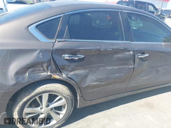 2015 Nissan Altima S with VIN 1N4AL3APXFN339598, listed as a IAAI auction lot 41644795 with 143,041 mi miles and . Bid and sale history available at DreamBid. Image 6.