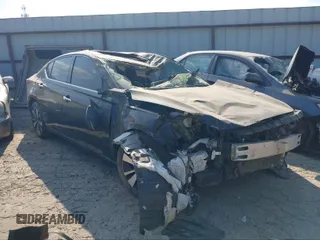 2019 Nissan Altima 2.5 SL with VIN 1N4BL4EV5KC197640, listed as a IAAI auction lot 40295883 with 160,000 mi miles. Bid and sale history available at carsss.com. Image 2.