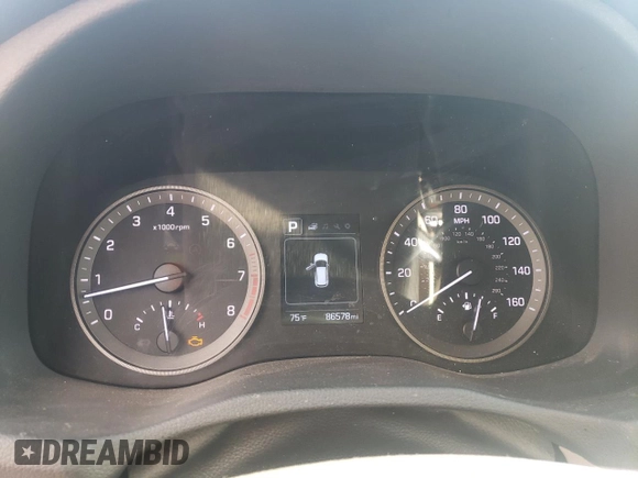 2018 Hyundai Tucson SE z VIN KM8J2CA44JU688429, wystawiony jako Copart lot #56484525 z przebiegiem 86 578 mil mil oraz Tytuł czysty. Historia ofert i sprzedaży dostępna na DreamBid. Obrazek 9.