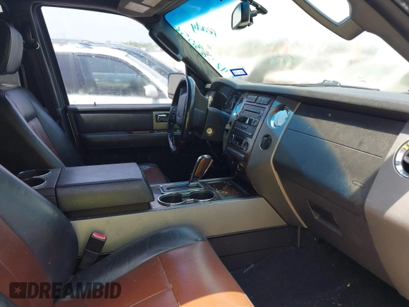 2008 Ford Expedition Limited с VIN 1FMFU19528LA36121, выставлен на аукционе IAAI как лот 42363056 с пробегом 236 081 миль миль и . История ставок и продаж доступна на DreamBid. Изображение 5.