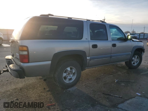 2002 Chevrolet Suburban Z71 with VIN 3GNFK16ZX2G218257, listed as a Copart auction lot 85267134 with 207,056 mi miles and Salvage Title. Bid and sale history available at carsss.com. Image 3.