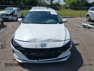 2022 Hyundai Elantra SEL with VIN 5NPLM4AG5NH067787, listed as a IAAI auction lot 41804677 with 93,276 mi miles and . Bid and sale history available at DreamBid. Image 12.