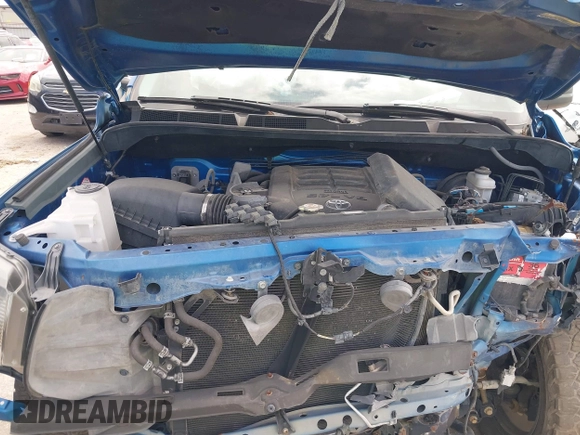 2018 Toyota Tundra 2WD SR5 with VIN 5TFEY5F16JX232154, listed as a IAAI auction lot 42025962 with 1 mi miles. Bid and sale history available at carsss.com. Image 10.