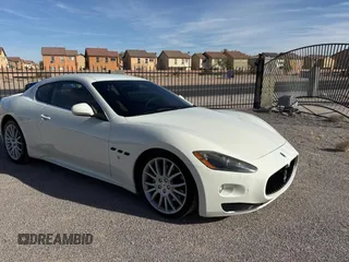 2012 Maserati GranTurismo S с VIN ZAM45KLA1C0061862, выставлен на аукционе Copart как лот 78313684 с пробегом 31 798 миль миль и Чистый • Clean title. История ставок и продаж доступна на DreamBid. Изображение 1.