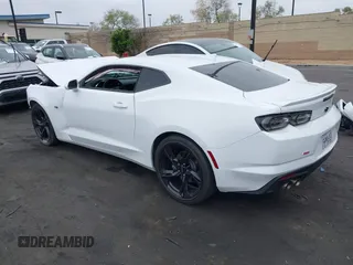 2023 Chevrolet Camaro 2LT z VIN 1G1FD1RS1P0132244, wystawiony jako IAAI lot #42110410 z przebiegiem 39 031 mil mil oraz . Historia ofert i sprzedaży dostępna na DreamBid. Obrazek 3.