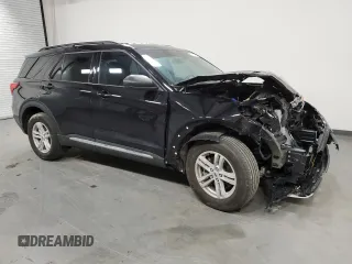 2024 Ford Explorer XLT with VIN 1FMSK8DH0RGA30729, listed as a Copart auction lot 49644855 with 31,806 mi miles and Salvage Title. Bid and sale history available at carsss.com. Image 4.