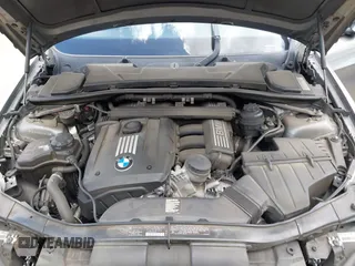2011 BMW 3 Series 328i with VIN WBAPH5G52BNM84035, listed as a IAAI auction lot 42046301 with 165,418 mi miles. Bid and sale history available at carsss.com. Image 10.