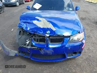 2008 BMW 3 Series 328xi z VIN WBAVC93578K043546, wystawiony jako IAAI lot #41987405 z przebiegiem Nie podano mil oraz . Historia ofert i sprzedaży dostępna na DreamBid. Obrazek 13.
