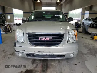 2011 GMC Yukon XL SLT with VIN 1GKS1KE01BR258475, listed as a Copart auction lot 55305385 with 201,517 mi miles and Clean Title. Bid and sale history available at carsss.com. Image 5.