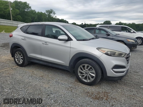 2016 Hyundai Tucson SE z VIN KM8J23A46GU242131, wystawiony jako Copart lot #57599675 z przebiegiem 76 940 mil mil oraz Czysty tytuł • Clean title. Historia ofert i sprzedaży dostępna na DreamBid. Obrazek 4.