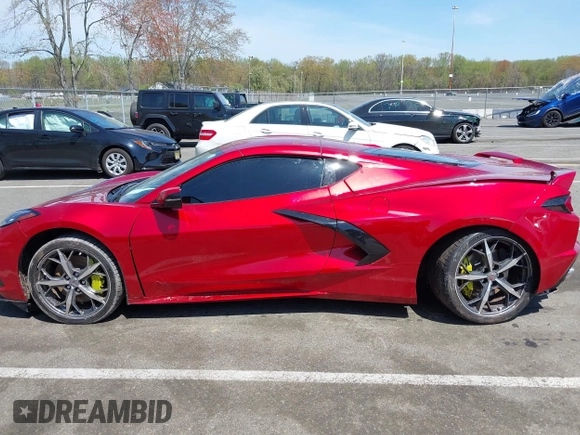 2023 Chevrolet Corvette 2LT z VIN 1G1YB2D43P5107409, wystawiony jako IAAI lot #42106263 z przebiegiem Nie podano mil oraz . Historia ofert i sprzedaży dostępna na DreamBid. Obrazek 13.