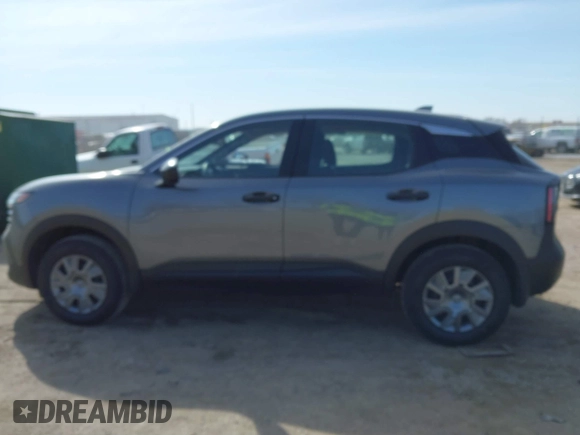2025 Nissan Kicks S with VIN 3N8AP6BB6SL319687, listed as a IAAI auction lot 41681240 with 4,476 mi miles. Bid and sale history available at carsss.com. Image 15.