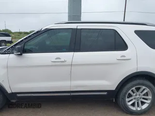 2017 Ford Explorer XLT z VIN 1FM5K7D8XHGC53849, wystawiony jako IAAI lot #42220485 z przebiegiem 135 902 mil mil oraz . Historia ofert i sprzedaży dostępna na DreamBid. Obrazek 14.