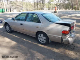 2000 Toyota Camry CE with VIN 4T1BG22K7YU633335, listed as a IAAI auction lot 41912171 with 334,068 mi miles. Bid and sale history available at carsss.com. Image 3.