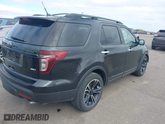 2014 Ford Explorer Sport z VIN 1FM5K8GT9EGB33011, wystawiony jako IAAI lot #42136232 z przebiegiem 197 706 mil mil oraz . Historia ofert i sprzedaży dostępna na DreamBid. Obrazek 4.