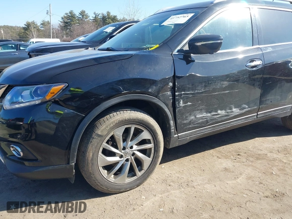 2015 Nissan Rogue SL with VIN 5N1AT2MV5FC851582, listed as a IAAI auction lot 41752765 with 180,654 mi miles. Bid and sale history available at carsss.com. Image 6.