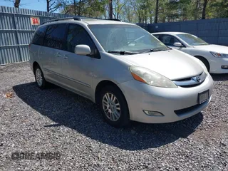 2008 Toyota Sienna XLE with VIN 5TDBK22C28S017574, listed as a IAAI auction lot 42161913 with 207,432 mi miles and . Bid and sale history available at DreamBid. Image 1.