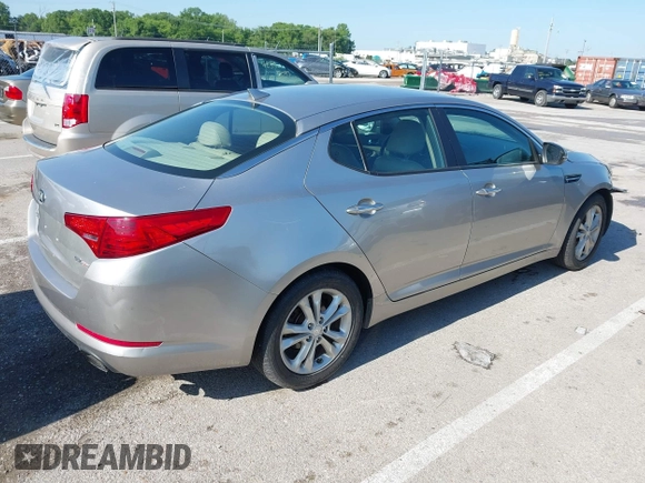 2013 Kia Optima EX с VIN 5XXGN4A73DG236293, выставлен на аукционе IAAI как лот 42366969 с пробегом 160 886 миль миль и . История ставок и продаж доступна на DreamBid. Изображение 4.
