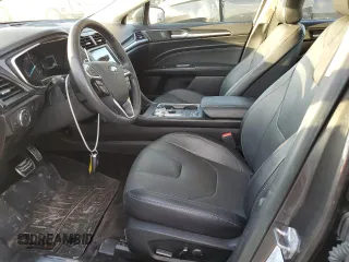 2018 Ford Fusion Hybrid Titanium with VIN 3FA6P0RUXJR210415, listed as a Copart auction lot 41466883 with 43,451 mi miles. Bid and sale history available at carsss.com. Image 7.