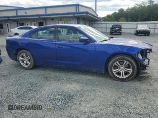 2020 Dodge Charger SXT z VIN 2C3CDXBGXLH100857, wystawiony jako Copart lot #55782515 z przebiegiem 105 046 mil mil oraz Szkoda całkowita • Salvage title. Historia ofert i sprzedaży dostępna na DreamBid. Obrazek 4.