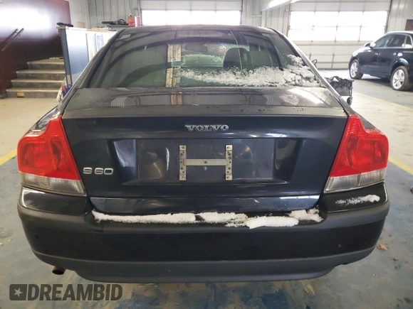2004 Volvo S60 with VIN YV1RS61TX42377209, listed as a Copart auction lot 87611085 with 124,523 mi miles and Salvage Title. Bid and sale history available at carsss.com. Image 6.