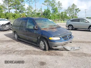 2000 Dodge Caravan SE with VIN 1B4GP44G5YB766473, listed as a IAAI auction lot 42808350 with Not provided miles and . Bid and sale history available at DreamBid. Image 1.